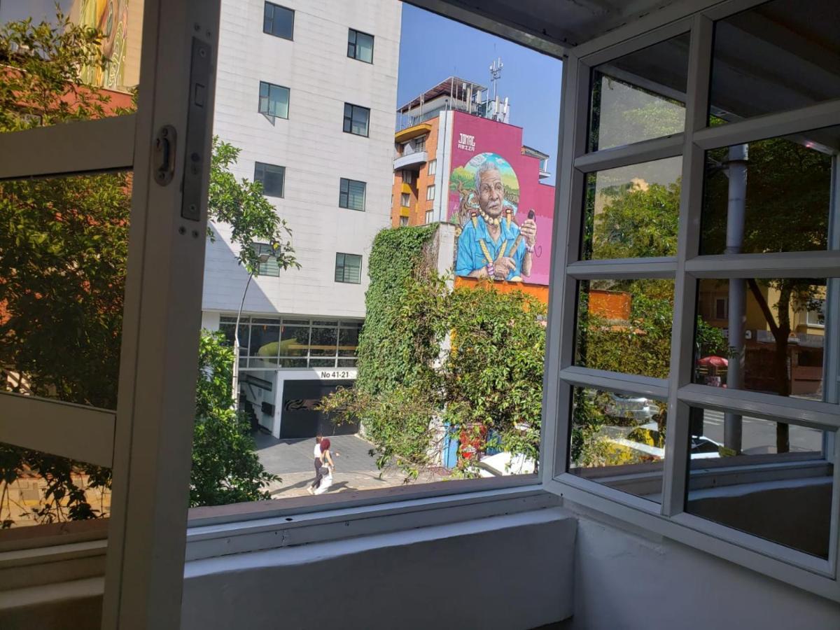 Nuevo Y Lujoso Por El Lleras Apartment Medellín