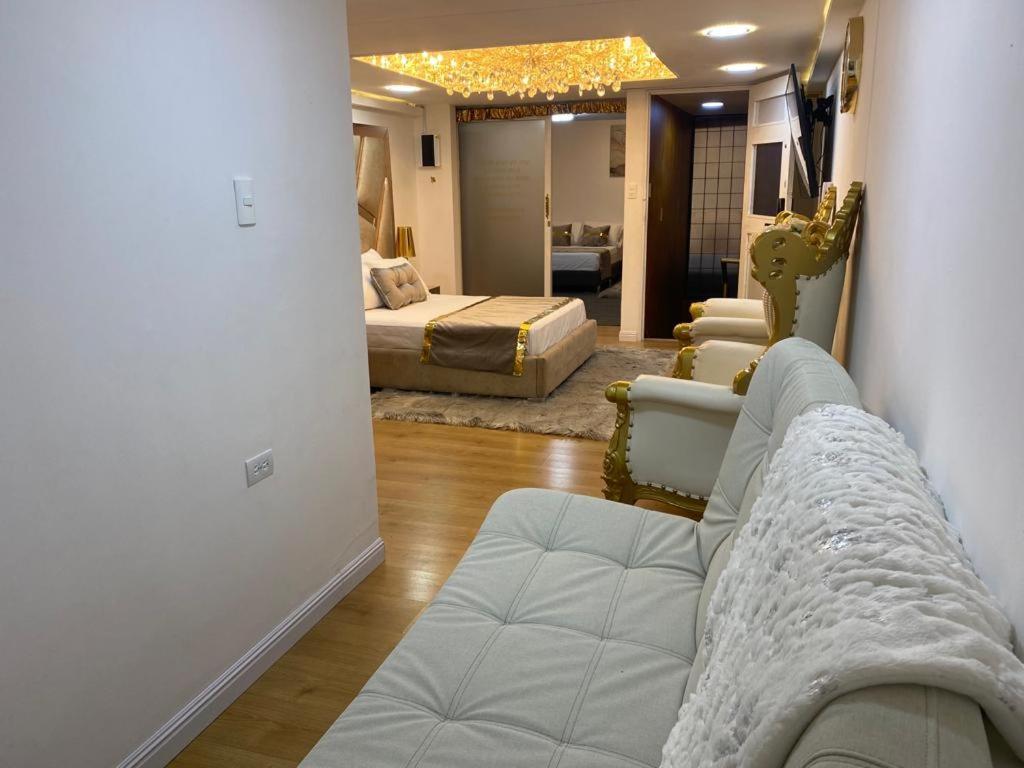 Nuevo Y Lujoso Por El Lleras Apartment Medellín